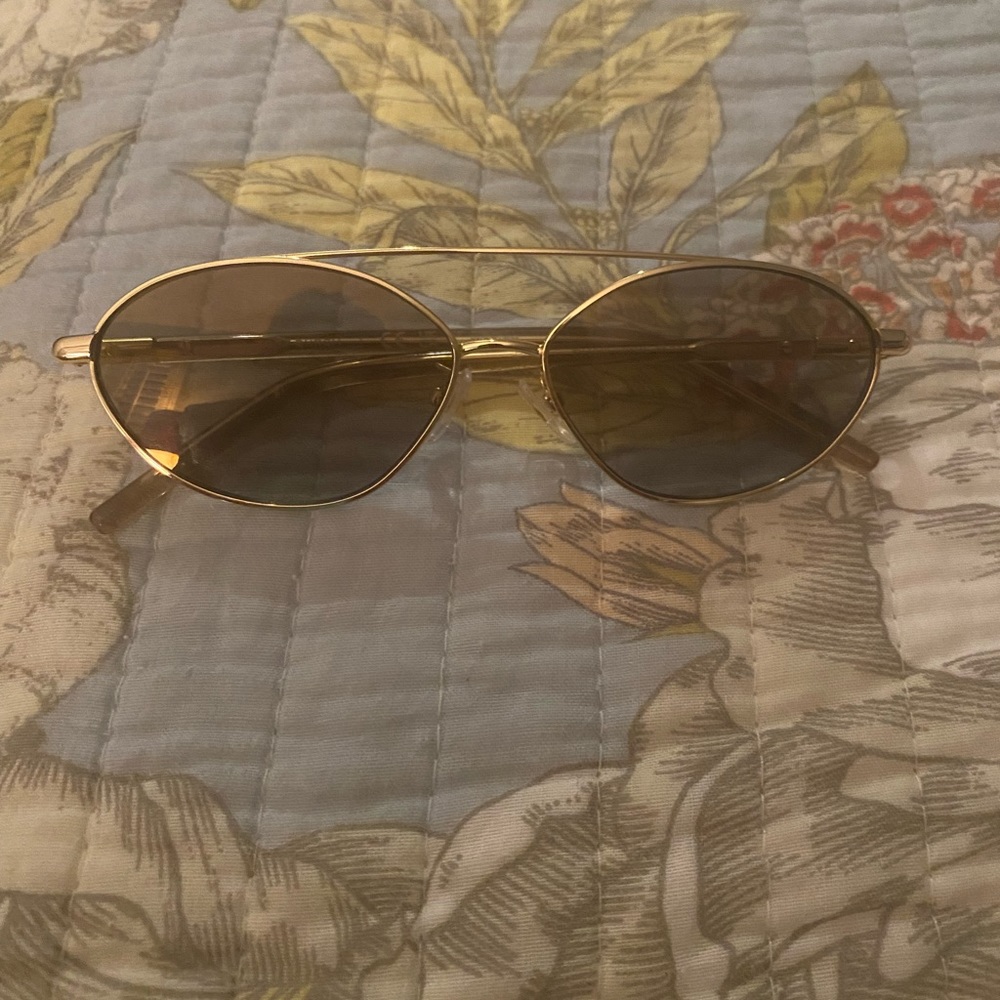 Tory Burch gold rim sunglasses NEW
